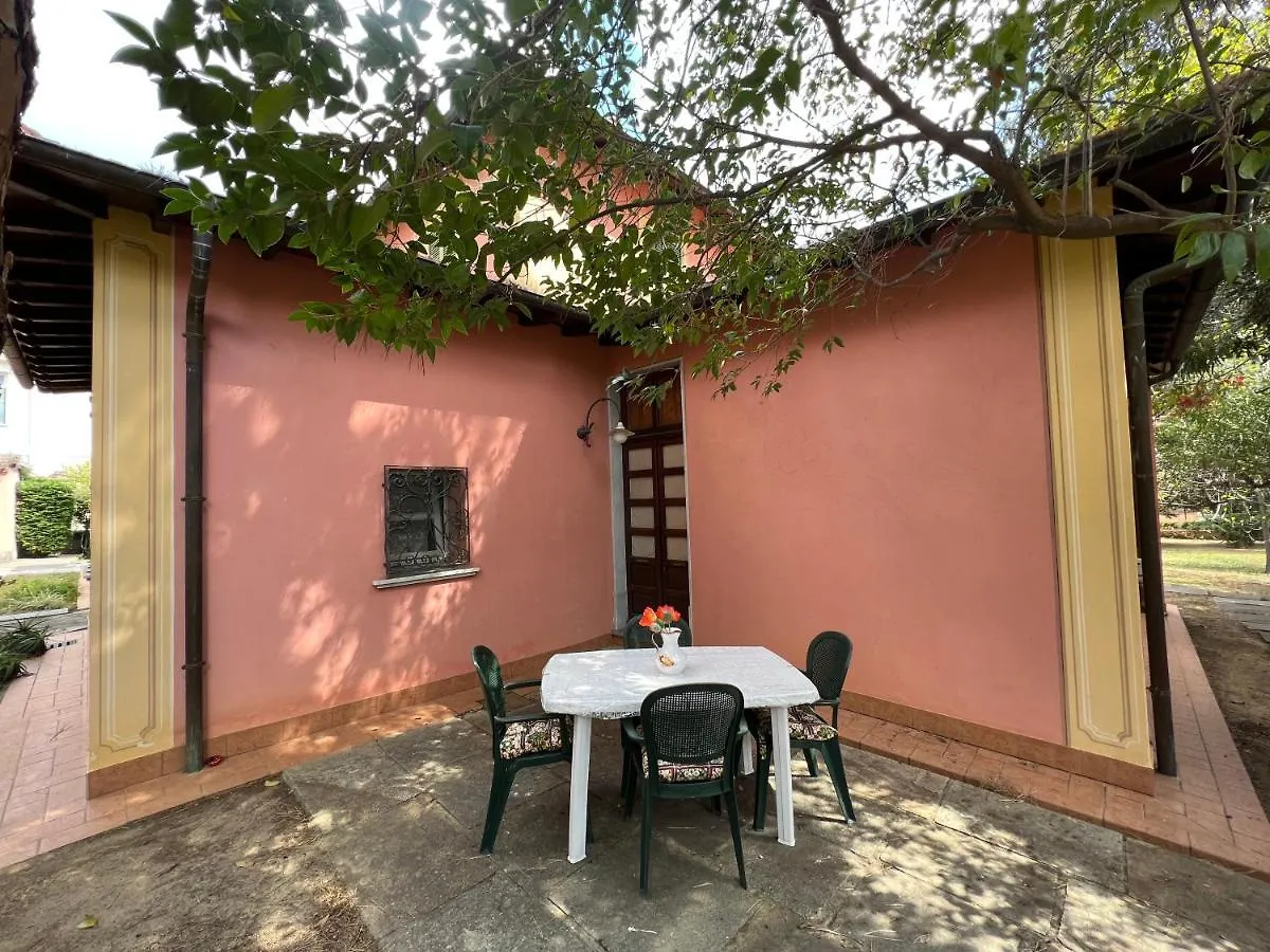 Casa Viale Amico - Giardino Privato Apartment Loano