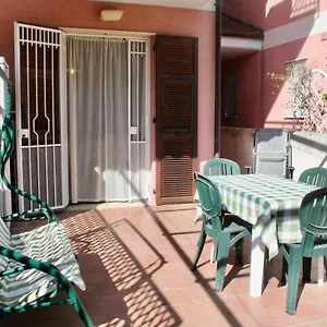  Appartamento Terrazza A Pochi Passi Dal Mare